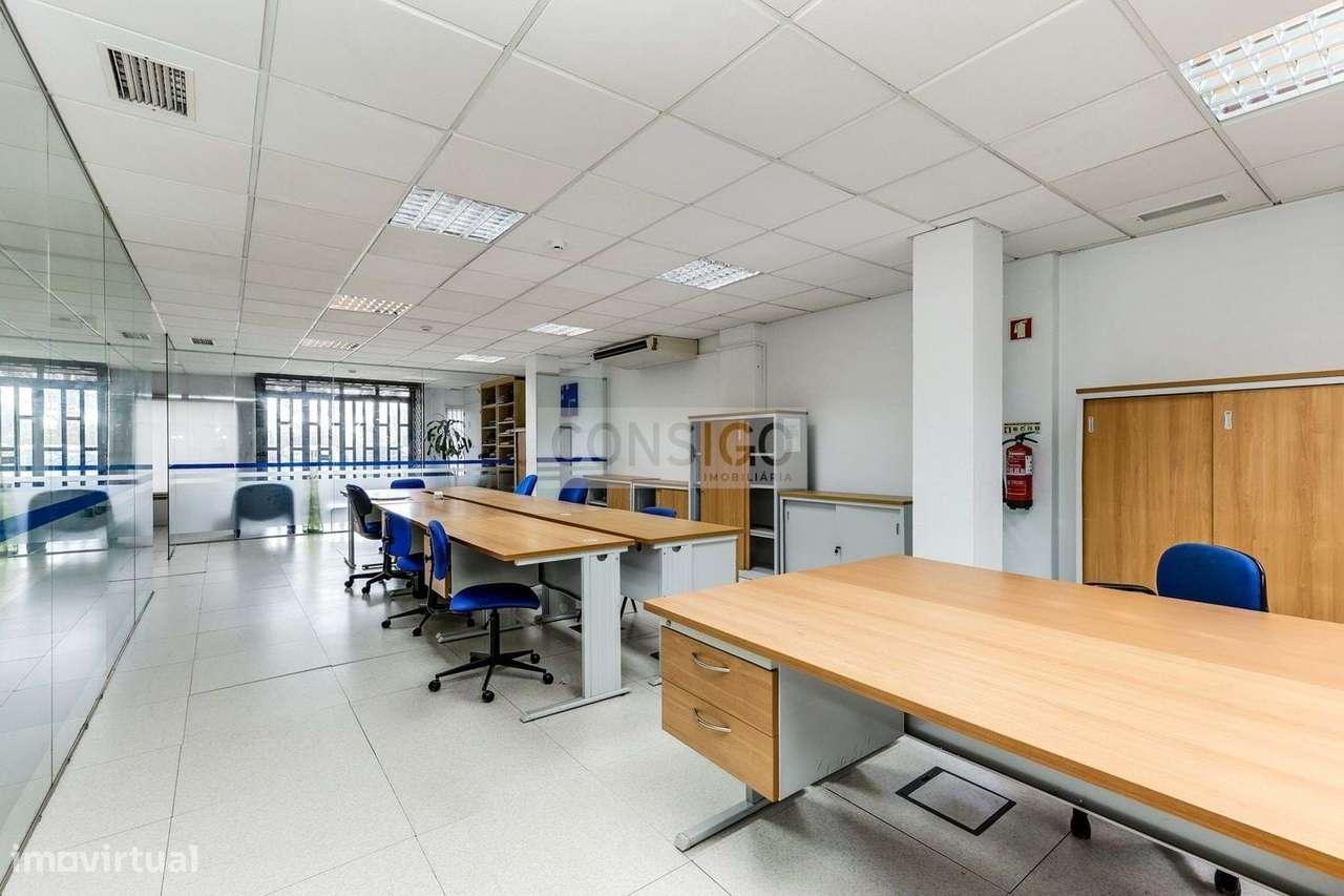 Espaço Comercial Moderno em Algés-31