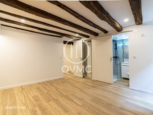 T2 Duplex remodelado na Ribeira do Porto - Jardim da Cord...