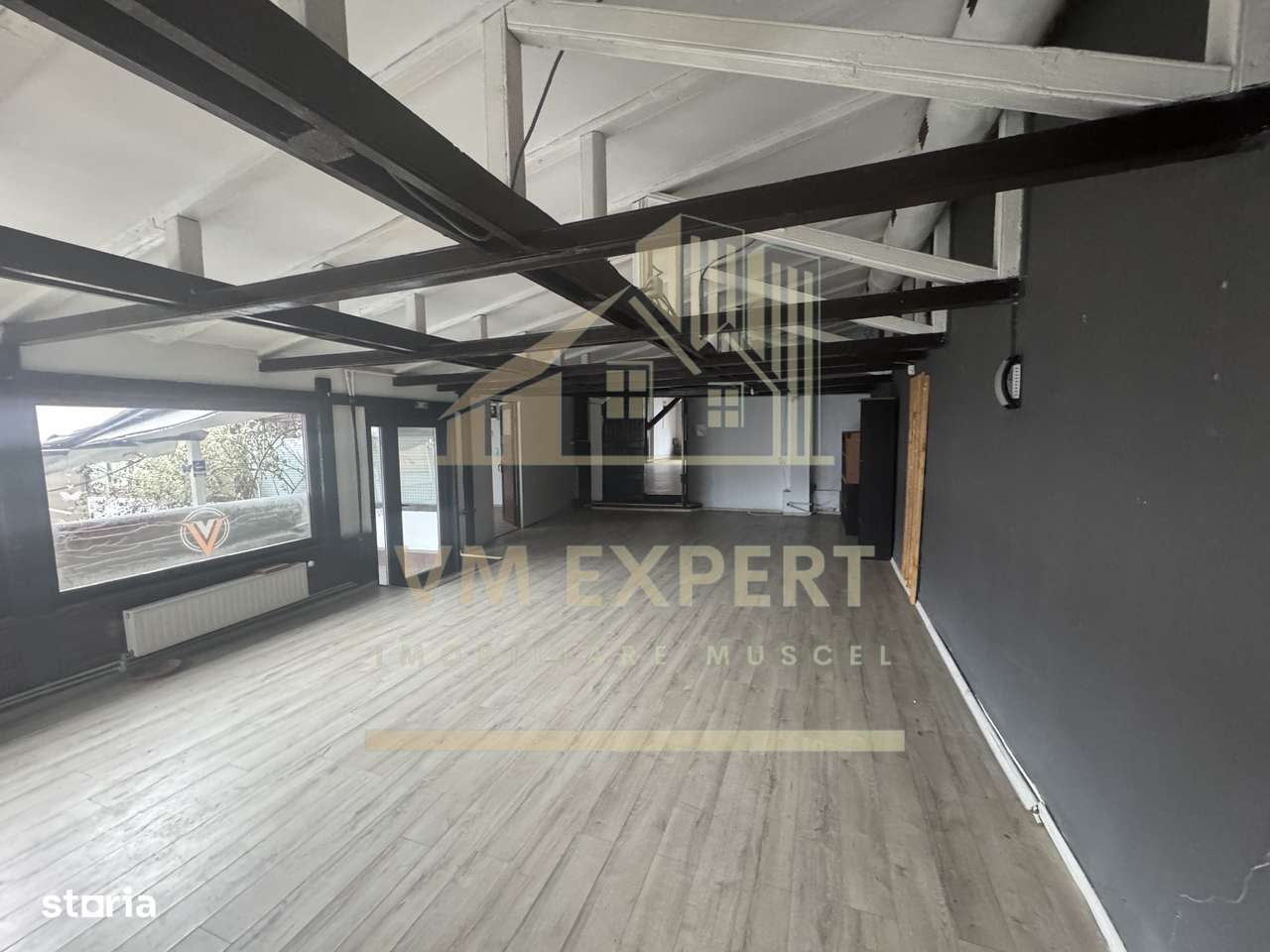 SPATIU COMERCIAL CAMPULUNG ZONA CENTRALA - Imagine principală: 3/17