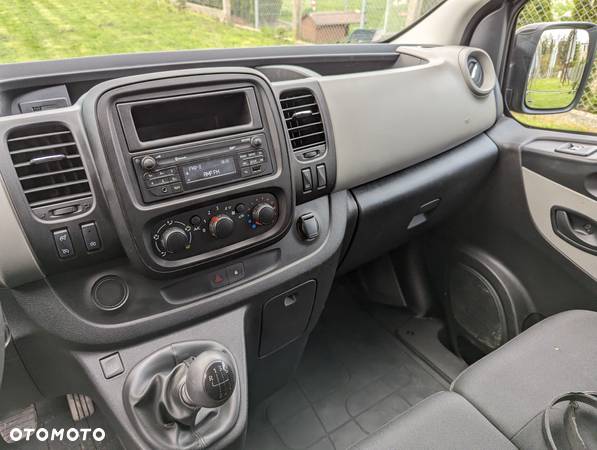 Renault Trafic - 12