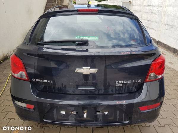 CHEVROLET CRUZE HB ĆWIARTKA BŁOTNIK PRAWY TYŁ 09- - 1