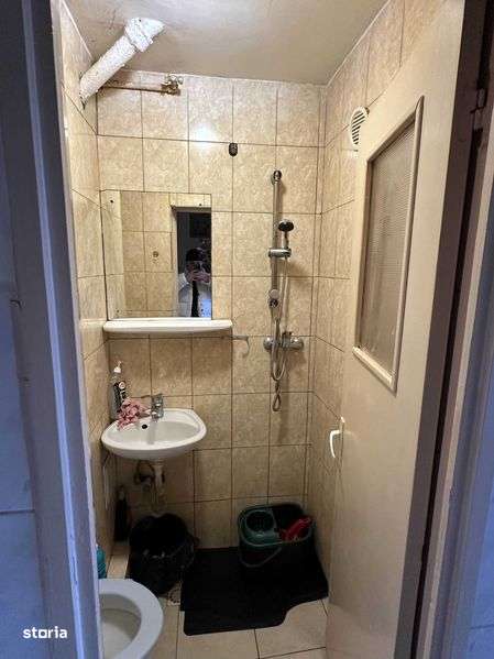 Ofer camera de inchiriat cu centrala proprie si baie proprie 24m2 - Imagine principală: 5/7