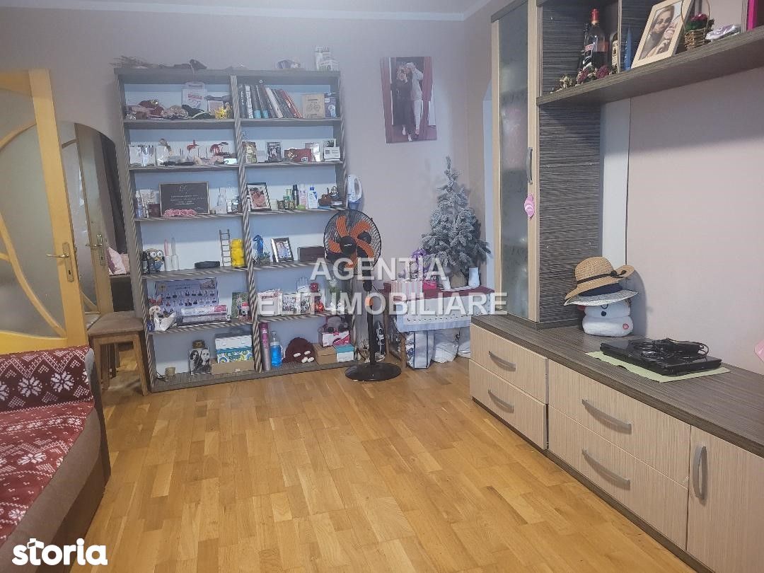 Apartament 2 camere, zona Varnav