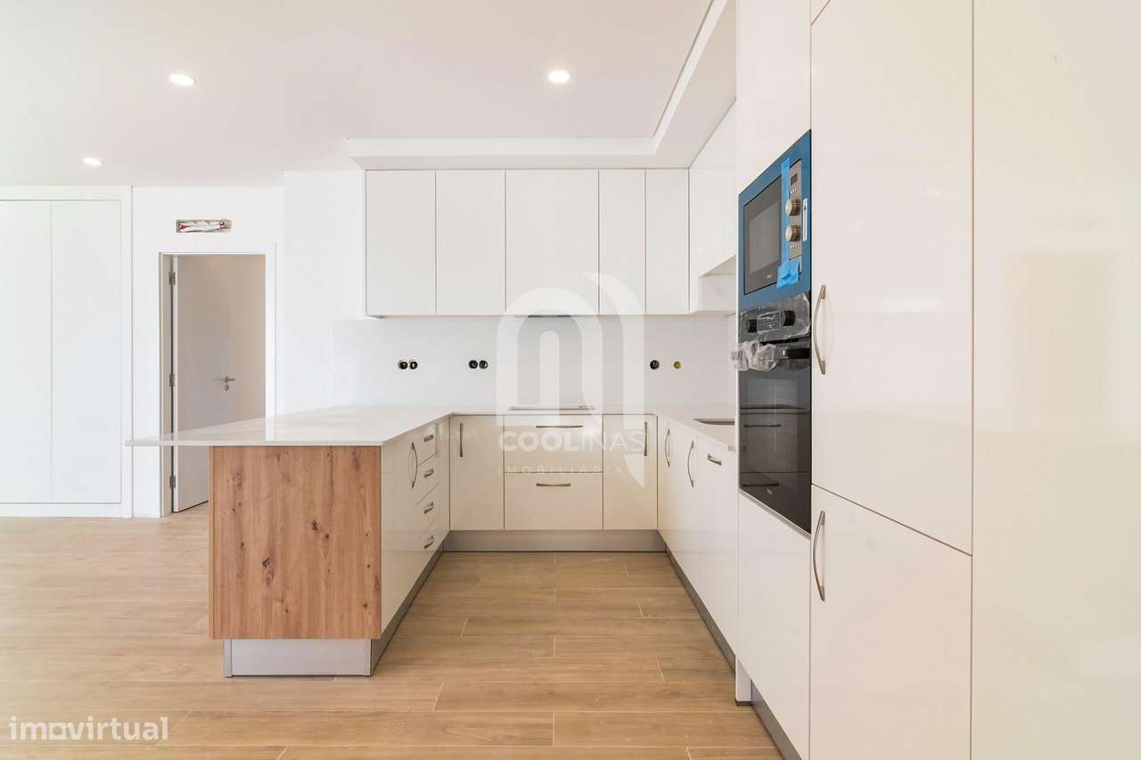 Fantástica Moradia Térrea T3+1 com Piscina de água salgada e aquecida-6