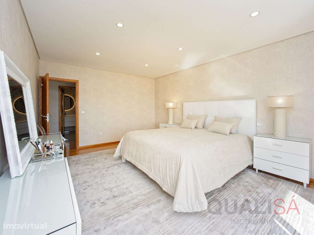 Moradia T5 com piscina, jardim e pomar e com vistas panorâmicas em ...-28
