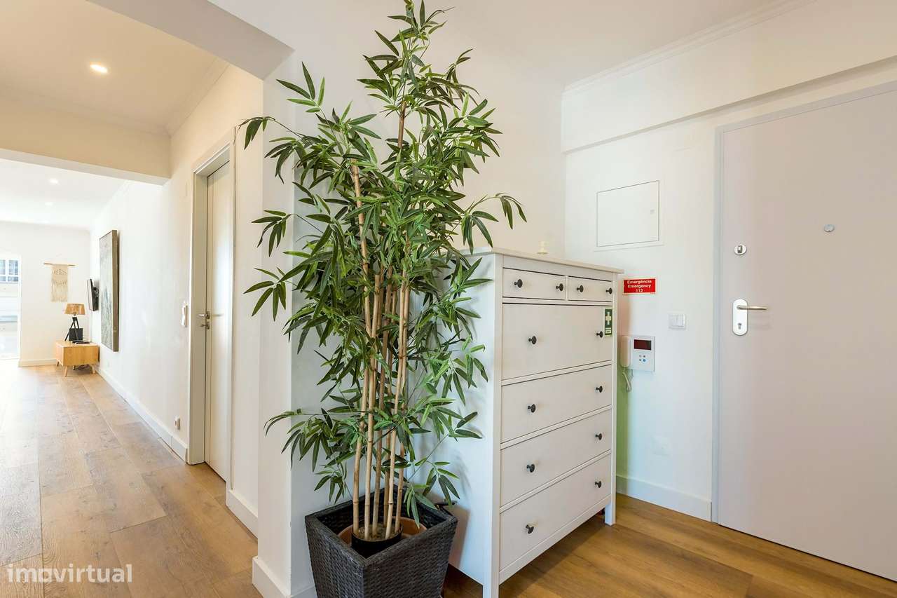 T2 frente ao mar na Costa da Caparica, com vista e estacionamento - Grande imagem: 3/26