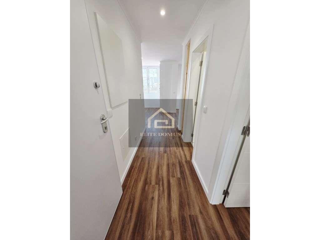 T2 Remodelado, 1 andar ! - Grande imagem: 4/16