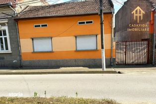 Casă spațioasă de vânzare în Lugoj pe str. Bocsei