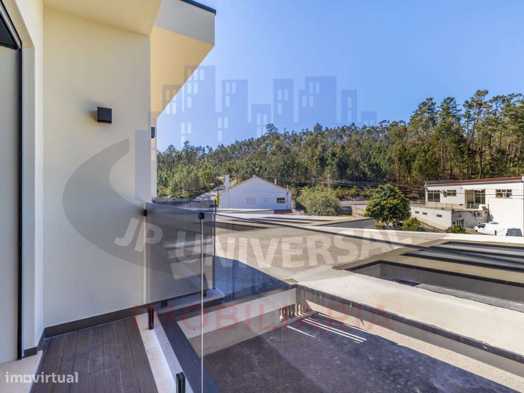 Vende-se Moradia T3 Exclusiva , Garagem, Jardim e Acabamentos de Luxo-23
