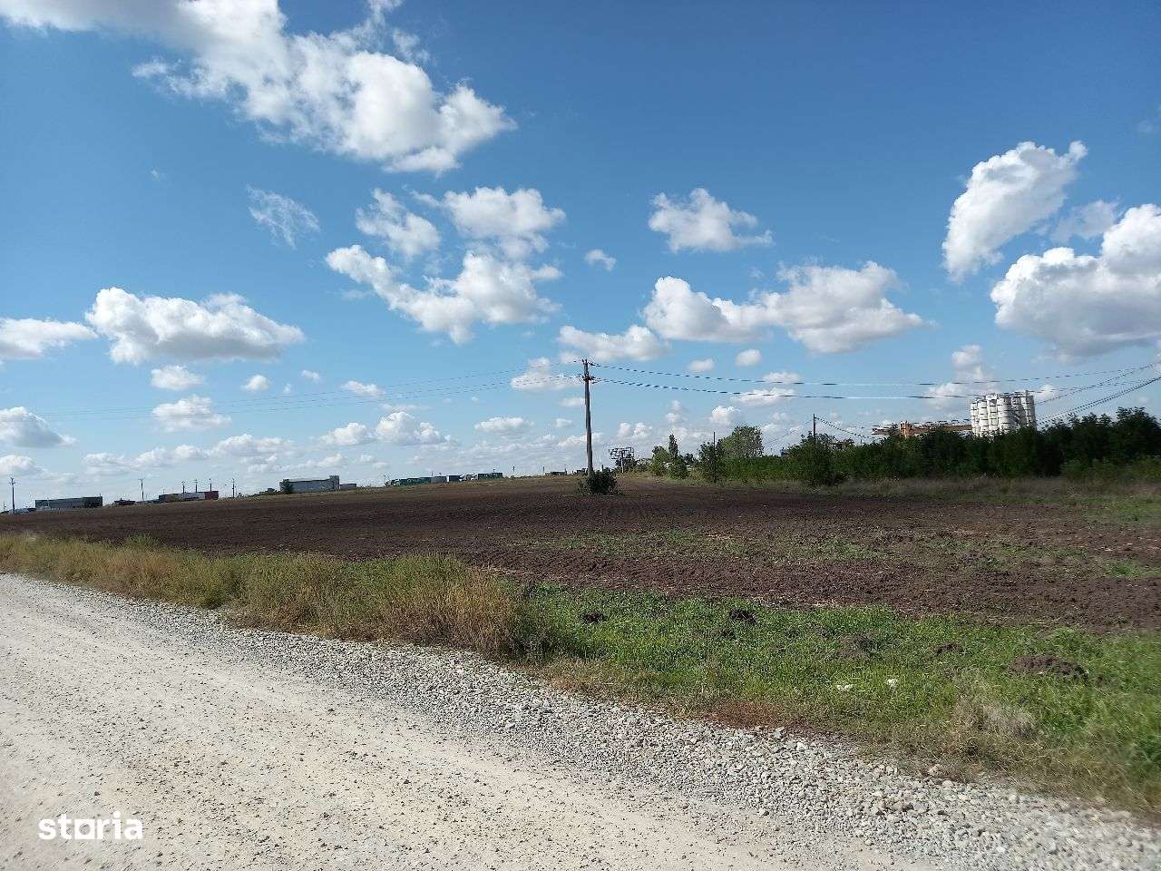 Teren la DN 65,zona pod Ciromat-QFort.-1