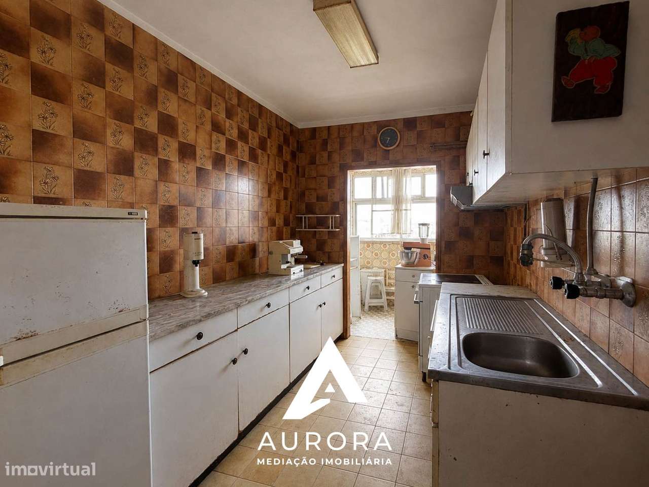 Apartamento T2 com excelente potencial de valorização-7