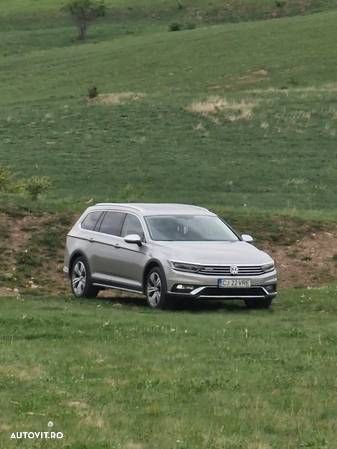 Volkswagen Passat Alltrack 2.0 TDI DSG 4Motion - 13