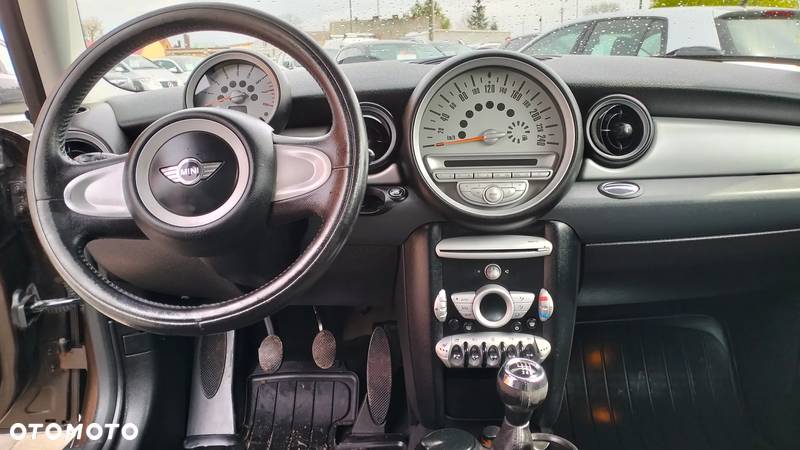 MINI Clubman Cooper - 17