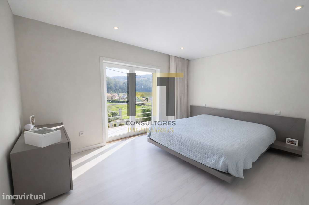 Moradia T3 | 4 Frentes | Suíte | Jardim-7