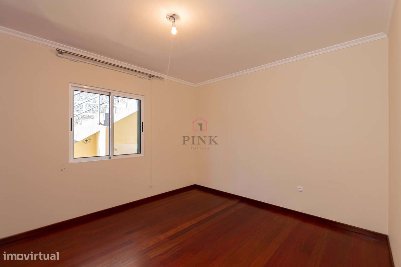 Calheta | Moradia T3 com Vista Mar e Terreno Extra-20