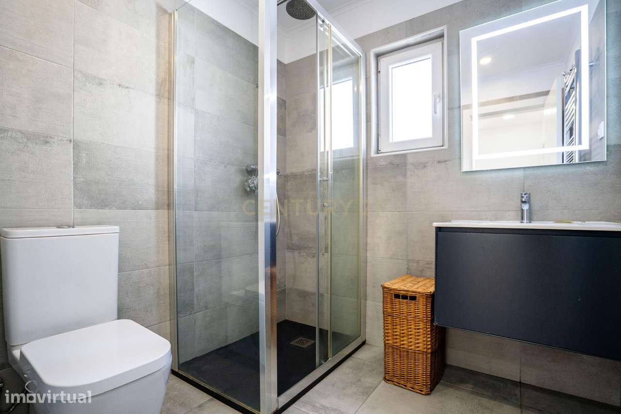 Moradia com piscina - Charneca da Caparica - Grande imagem: 5/37