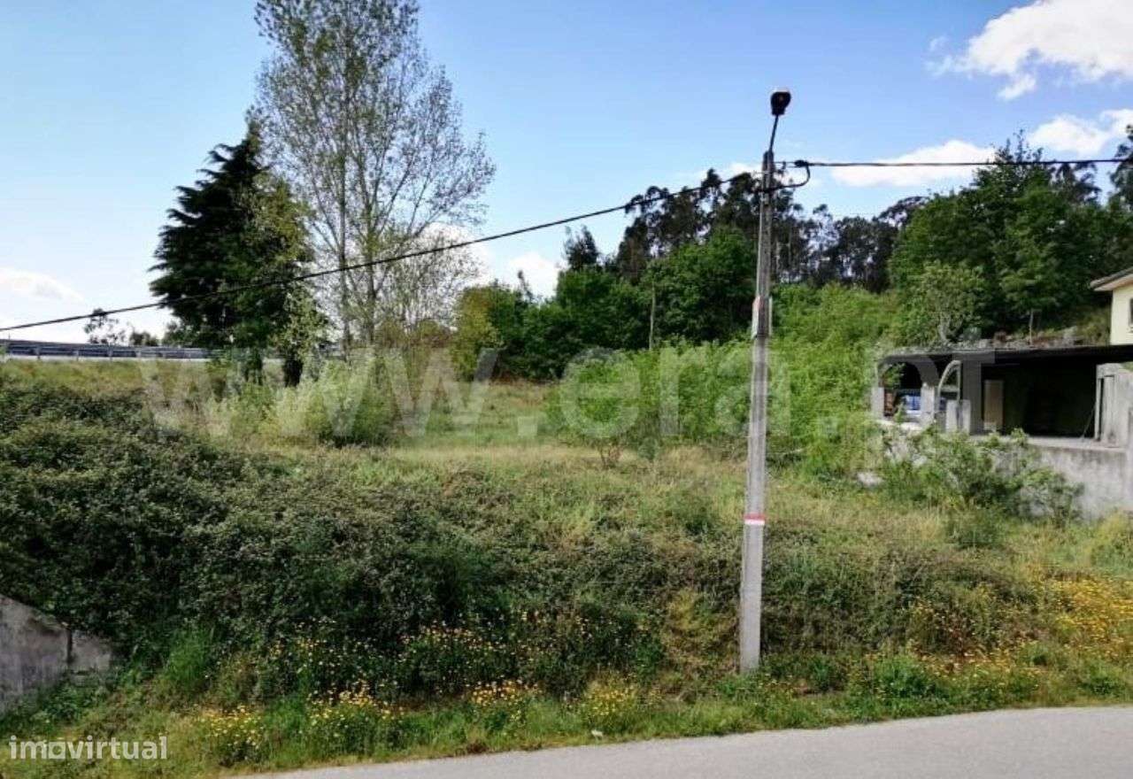 Terreno para construção com 1.300 m2 em Golães - Grande imagem: 5/7