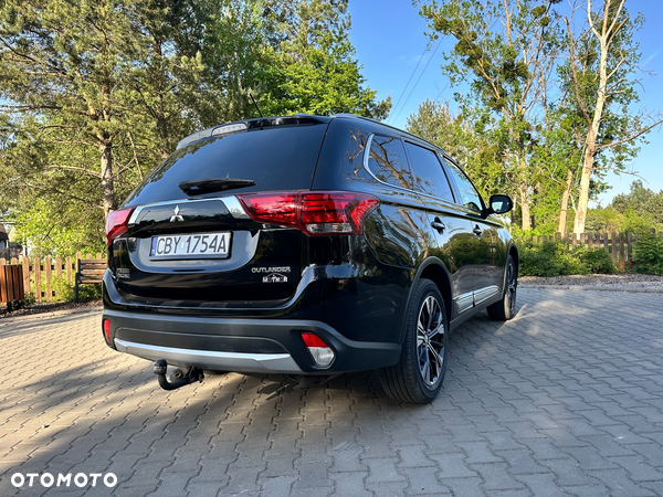 Mitsubishi Outlander 2.0 2WD - 4