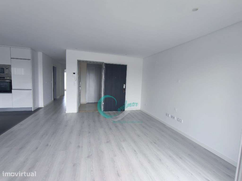 Apartamento T1 com arrumos na Quinta da Fábrica, Vale de Milhaços - Grande imagem: 5/6