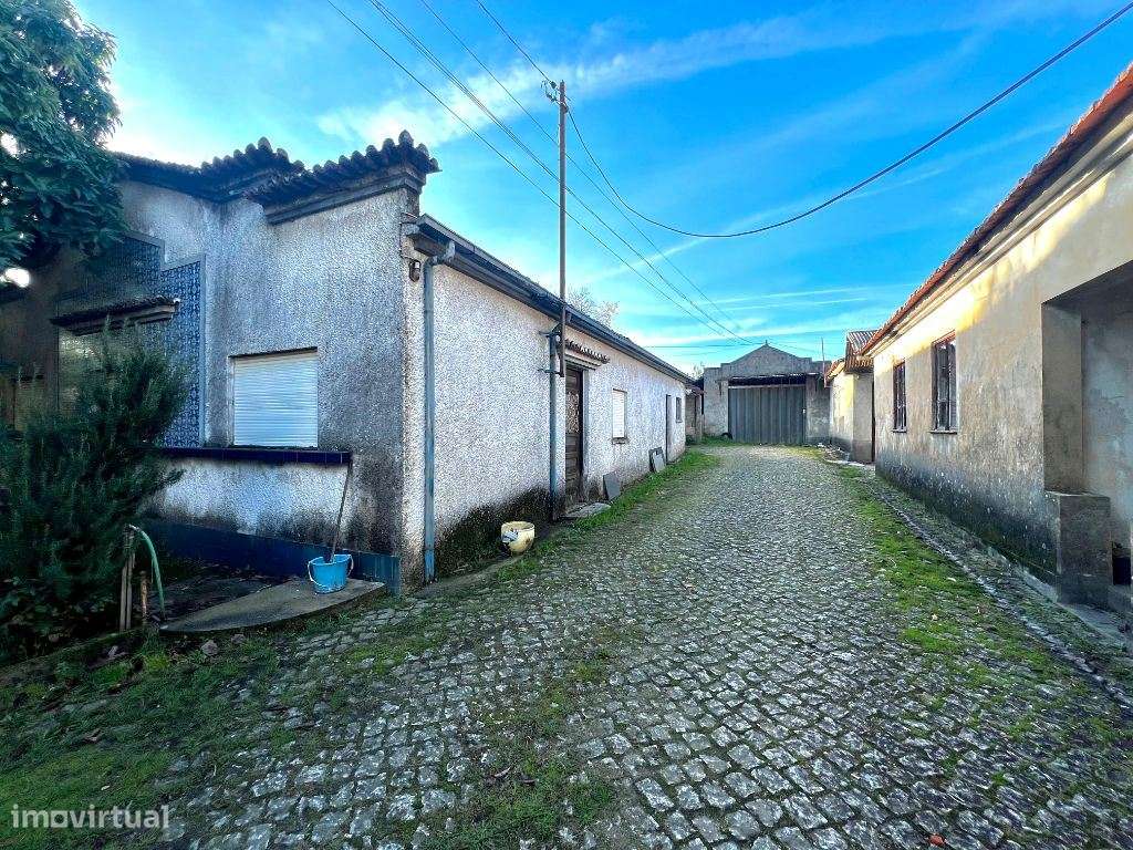 Oportunidade Única em Felgueiras  Conjunto de Imóveis em Solo Urban... - Grande imagem: 4/16