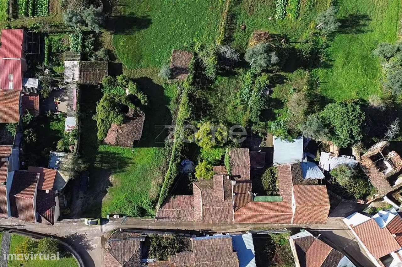 Moradia para Recuperar - Grande imagem: 4/43