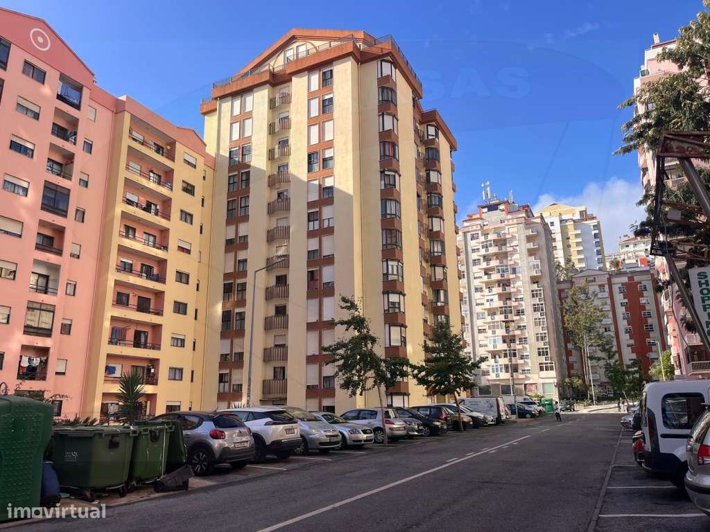 Apartamento T2, Tapada das Mercês-18