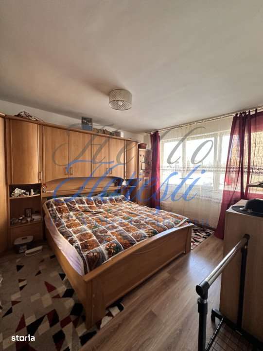 Apartament de 2 camere decomandate, zona Porii - Imagine principală: 4/9