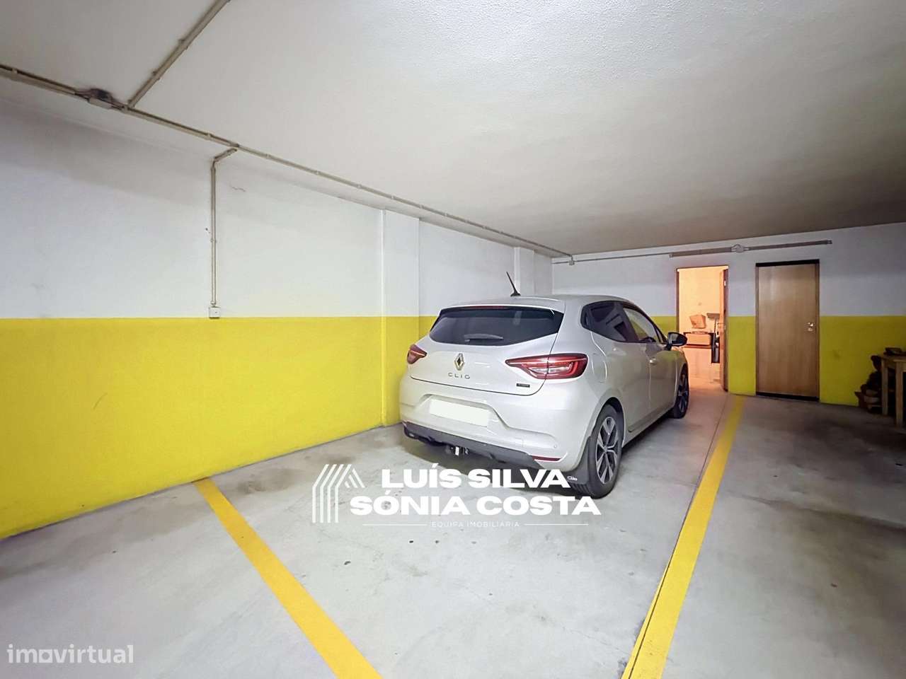 Espaçoso Apartamento T2 c/ Varanda, Garagem & Arrumos Fechados...-23