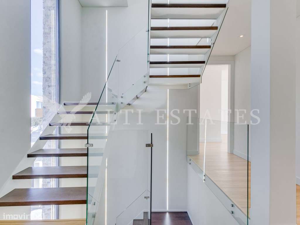 Moradia Contemporânea T4 com Acabamentos Premium e Vista 360º em Mu...-43