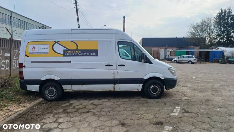 Mercedes-Benz Sprinter - 3