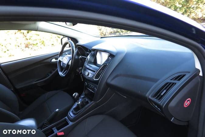 Ford Focus 2.0 EcoBlue Active Business - 34