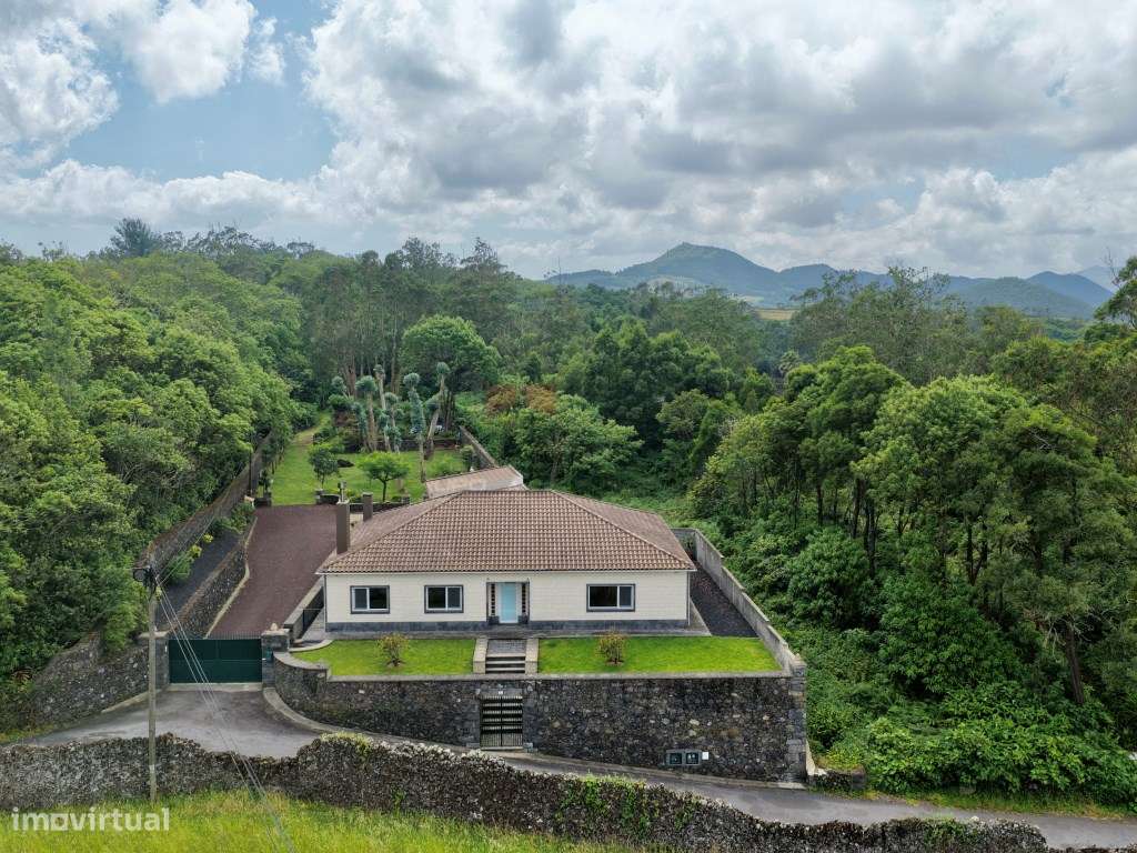 Moradia T3 Contemporânea com Grande Jardim em Rabo de Peixe , São M...-55