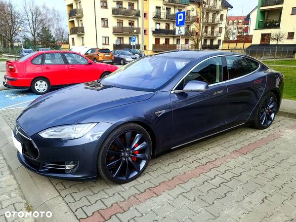 Tesla Model S Performance - 6