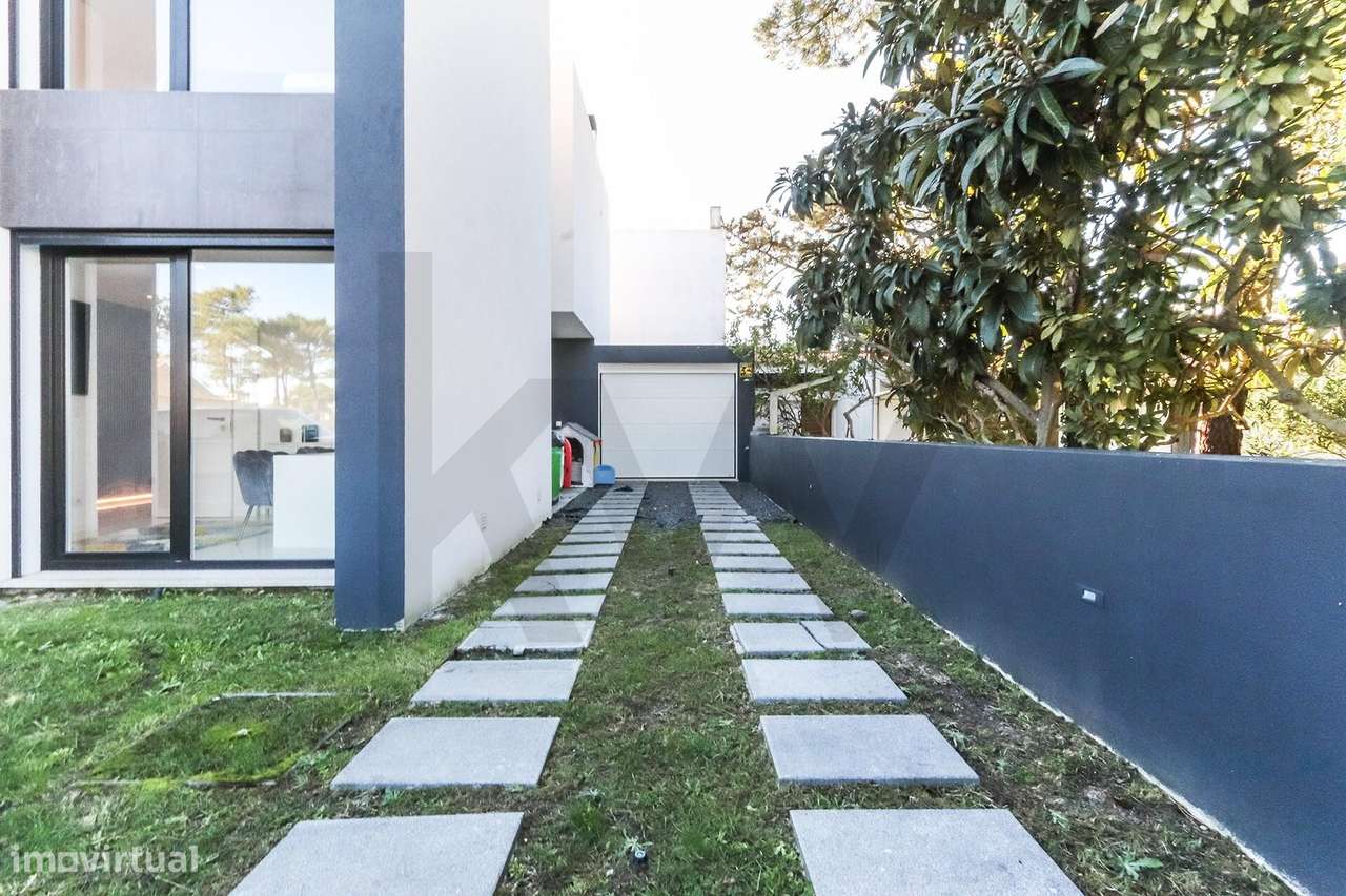 Moradia T4 de luxo na Aroeira para arrendamento - Grande imagem: 3/58