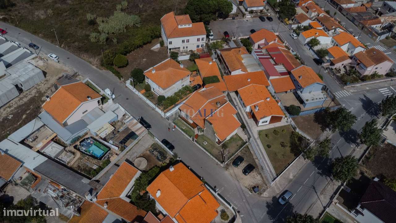 Moradia T5 em Santa Joana perto do centro de Aveiro-47