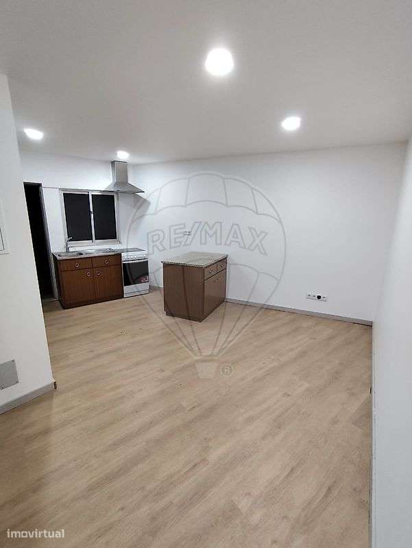 Moradia T2 para venda - Grande imagem: 3/13