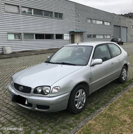 Toyota Corolla E11 1.9D 3P 2000 - Para Peças - 4