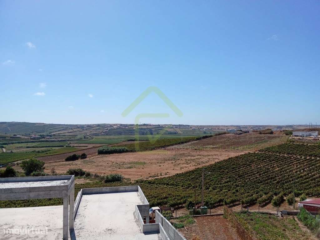 Moradia T4 Nova com vista deslumbrante de campo, a minutos de Torre... - Grande imagem: 4/15