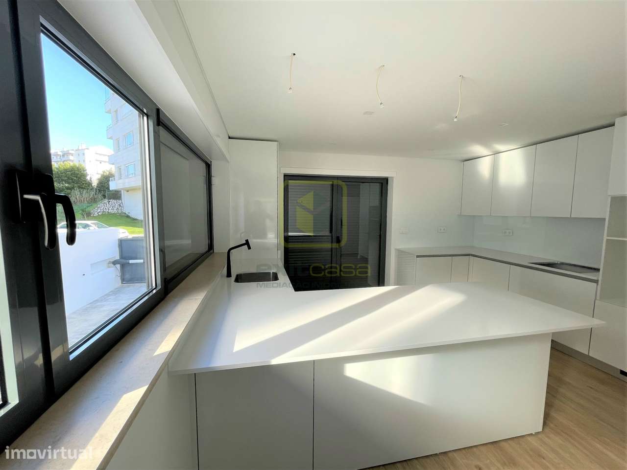 Moradia T4 - Grande imagem: 4/29