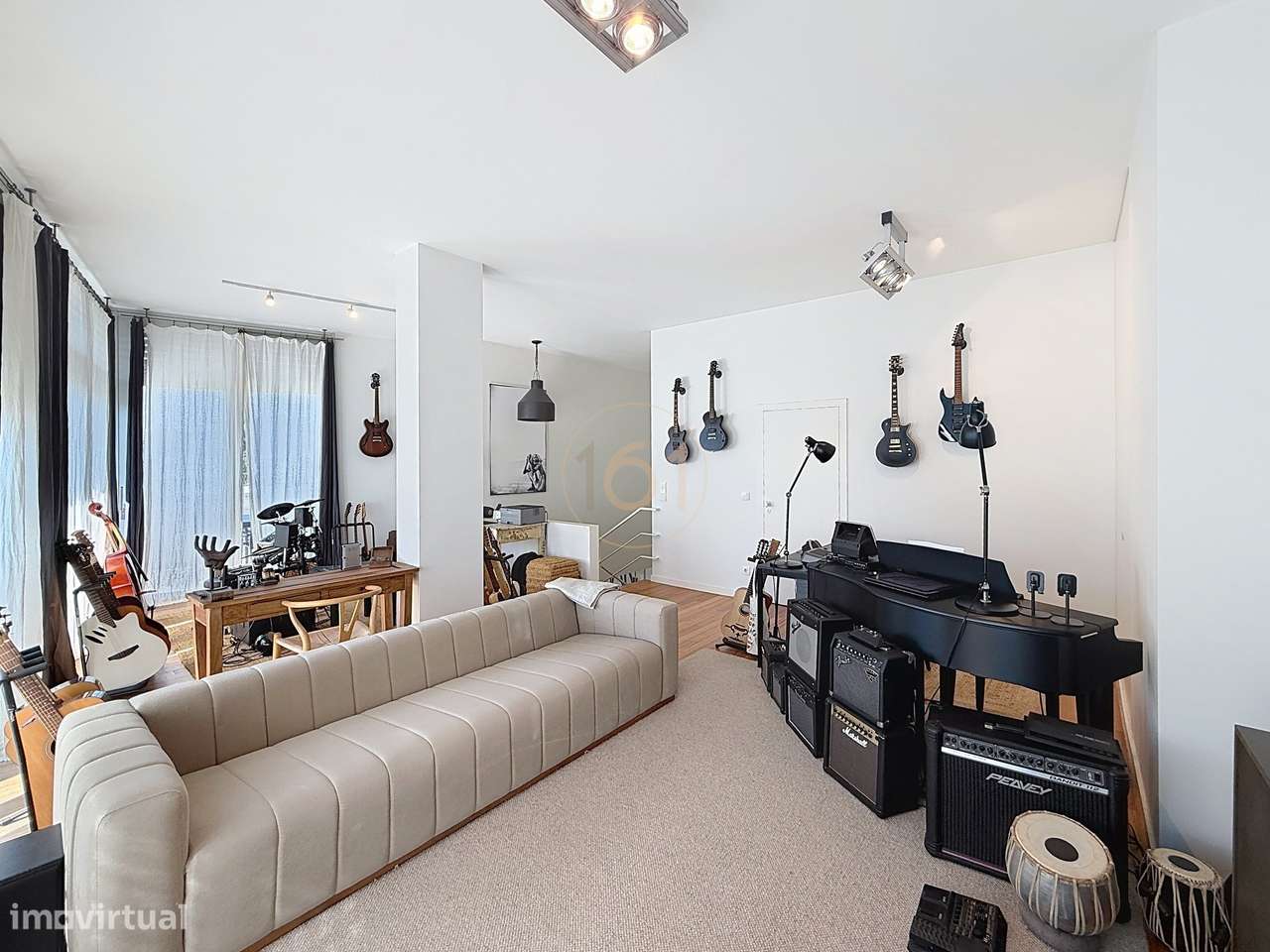 Apartamento T4 Duplex com Terraço e 4 Lugares de Garagem, com Possibil-15