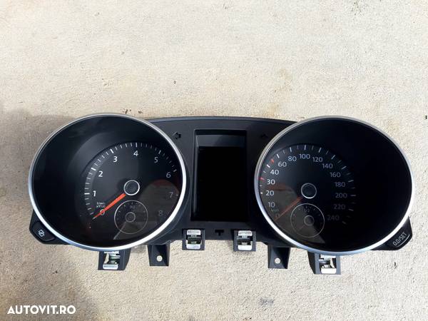 Ceasuri bord maxidot  VW GOLF 6 cod 5K0 920 870F - 1