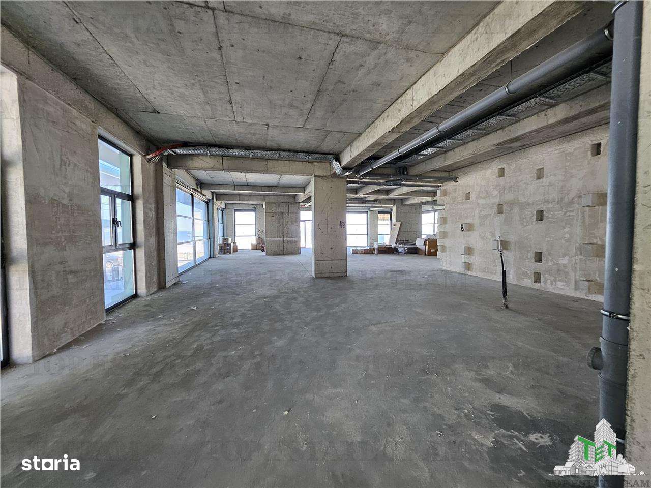 OPORTUNITATE: SPATIU COMERCIAL MAMAIA NORD PRIMA LINIE, VEDERE FRONTAL - Imagine principală: 5/11