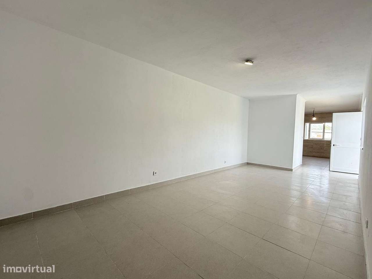 Moradia T3 em lote de 420m2 em Fernão Ferro-9