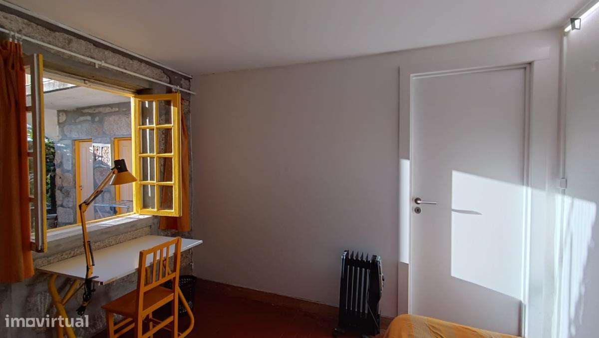 Quarto - localizado em Cedofeita Porto - Grande imagem: 5/10