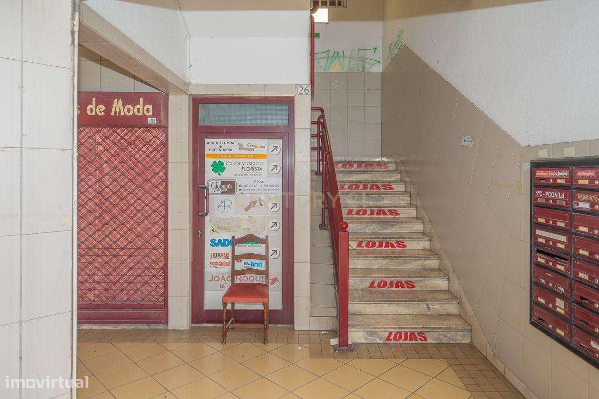 Espaço Comercial no Centro Comercial Aranguês, Setúbal - Grande imagem: 5/9