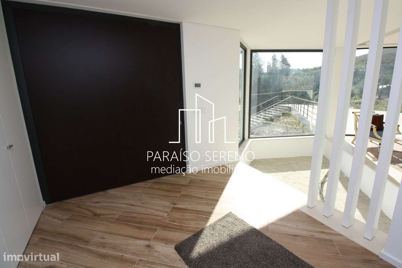 Moradia de Luxo em S. Miguel do Mato-33