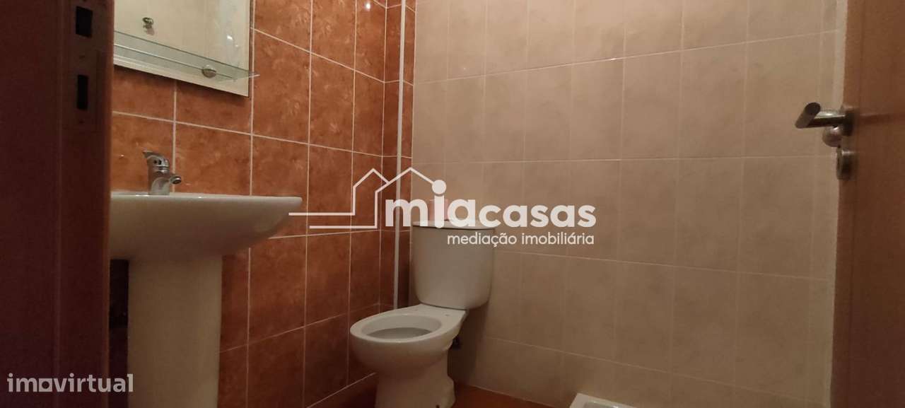MORADIA T2+1 ISOLADA - OIÃ-15