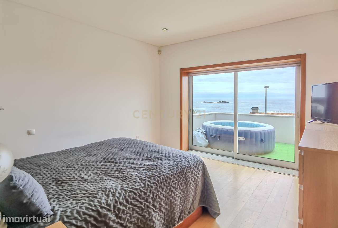 T1 em Lavra - Investidores - Grande imagem: 5/18