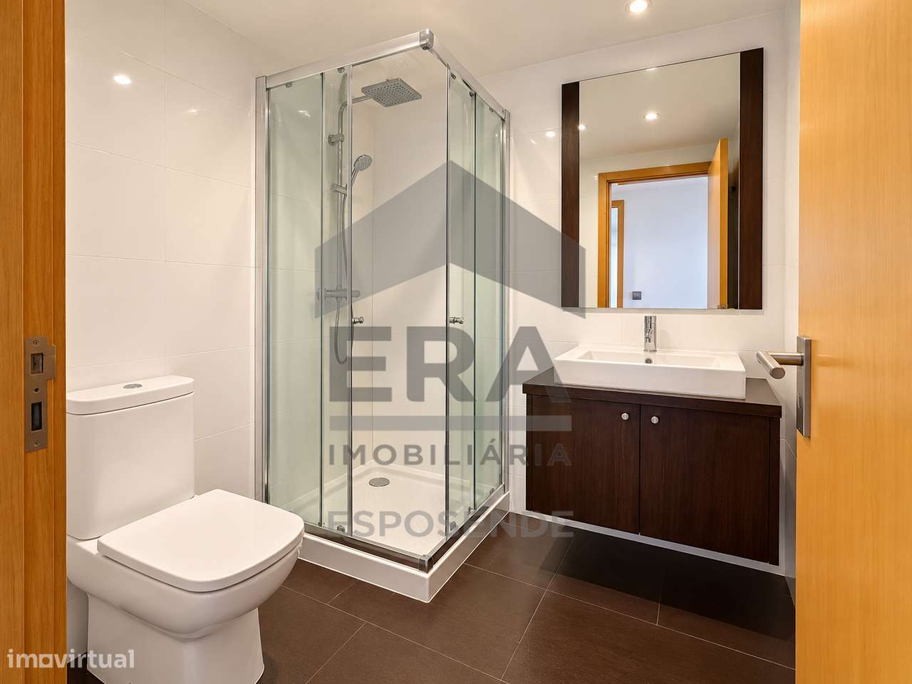 Apartamento T4 CF em Cepães, Marinhas-10