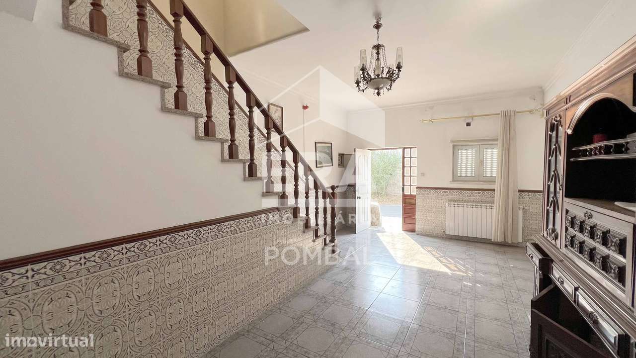 Moradia T6 localizada em Freixianda - Grande imagem: 3/18